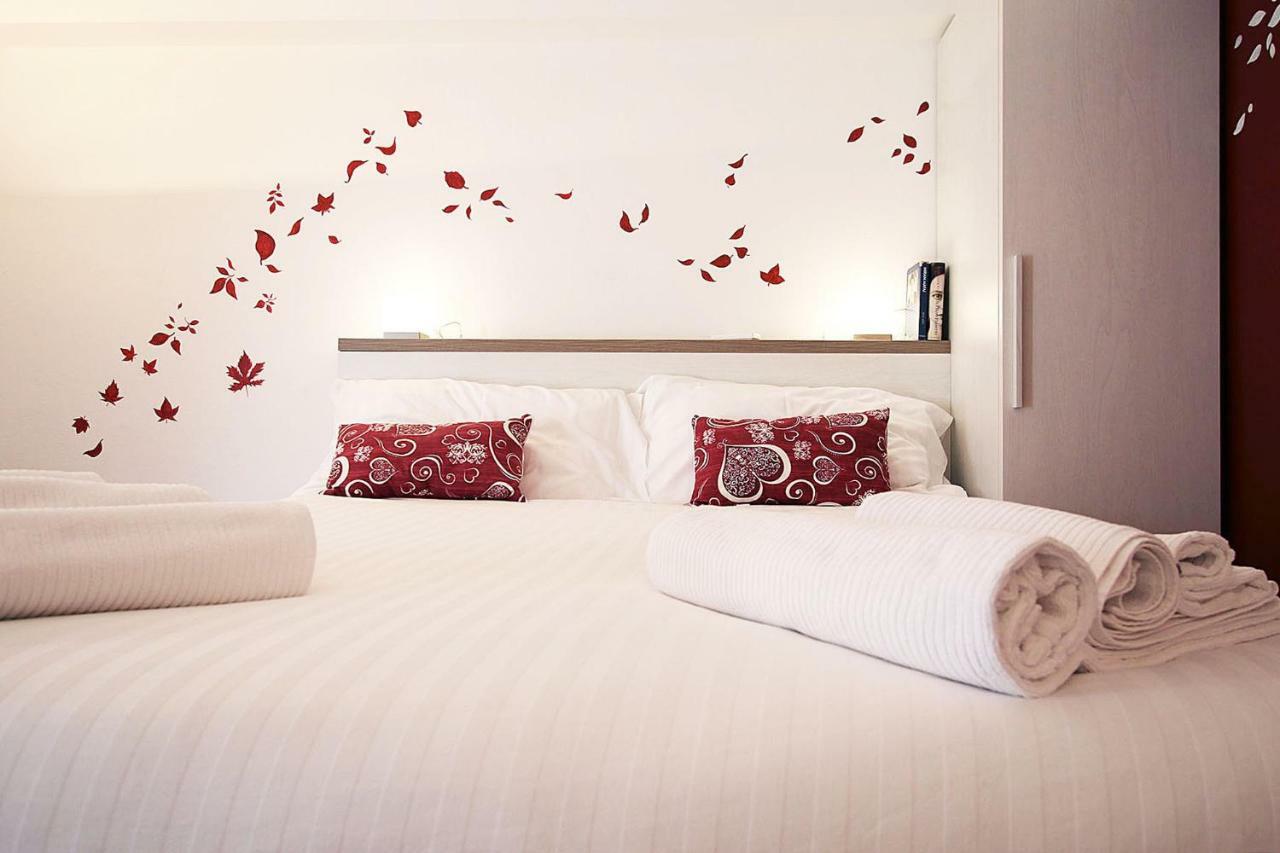 Suite Fiera Milano City Екстер'єр фото